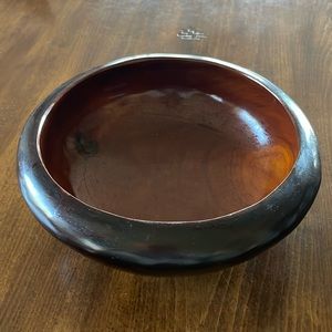 Walnut bowl two different color stains. Great used condition.